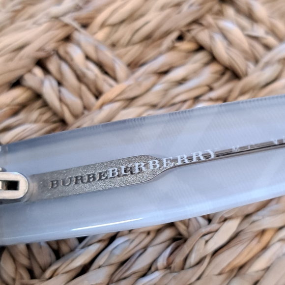 Burberry Sunglasses with Versace Case B-4074 3169/87 Black-Gray 58-15-130 - Picture 6 of 14